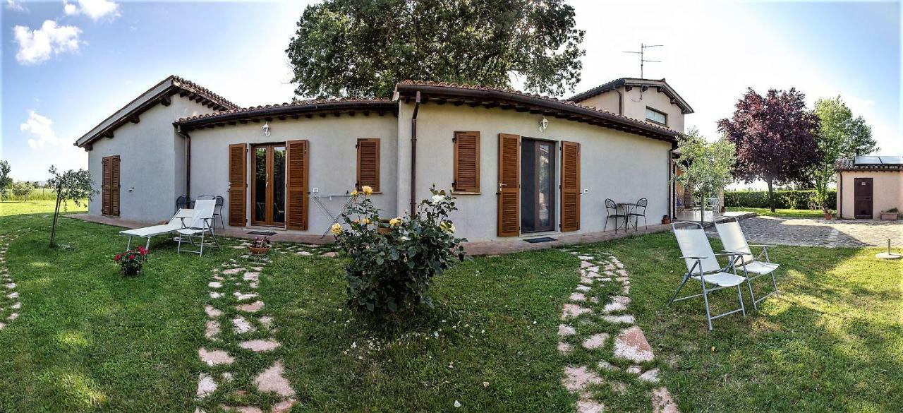 Penzion Le Ghiande Spello Exteriér fotografie